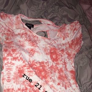 rue 21 tie dye crossback